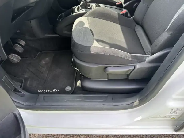 Citroën C4 Spacetourer 2020 - 14500 EUR, 197000 km - AUTO.MOTO.pt - 197000km - foto 34 de 58