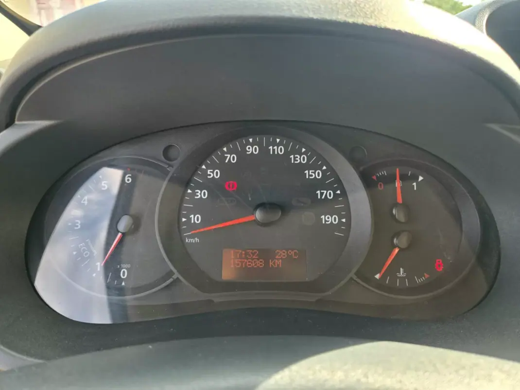 Renault Kangoo 2019 - 12450 EUR, 157608 km - 157608km - foto 7 de 10