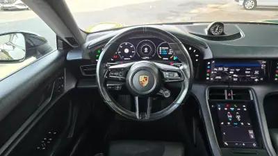 Porsche Taycan 2021 - 54500 EUR, 141090 km - AUTO.MOTO.pt - 141090km - foto 24 de 30