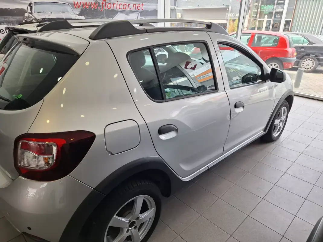 Dacia Sandero 2014 - 8490 EUR, 57546 km - AUTO.MOTO.pt - 57546km - foto 13 de 15