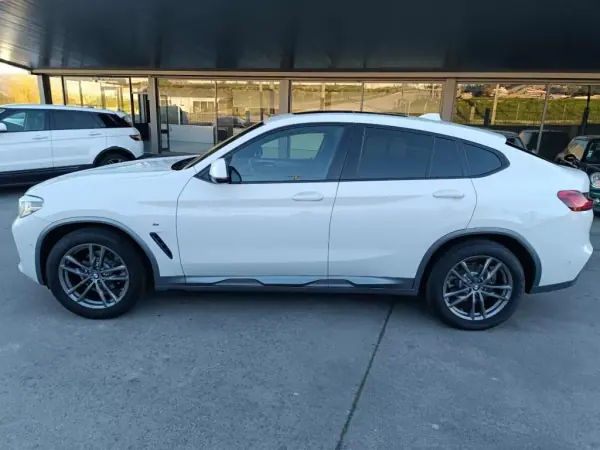 BMW X4 2018 - 49000 EUR, 90000 km - AUTO.MOTO.pt - 90000km - foto 2 de 52