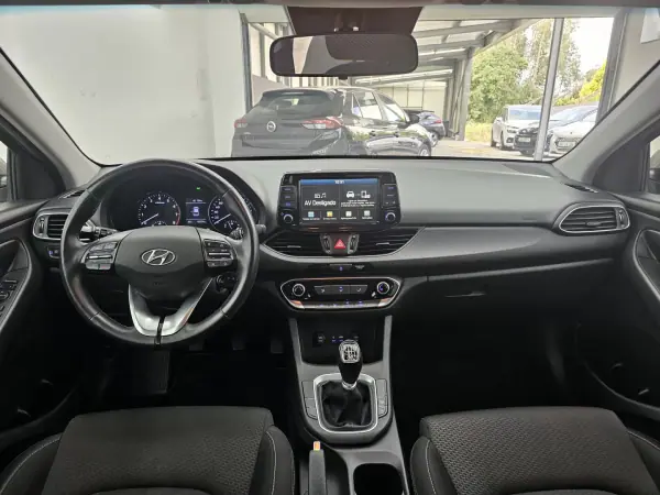Hyundai i30 2019 - 14900 EUR, 43264 km - AUTO.MOTO.pt - 43264km - foto 16 de 33