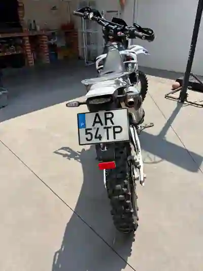 AJP PR5 2022 - 4200 EUR, 777 km - 777km - foto 8 de 8