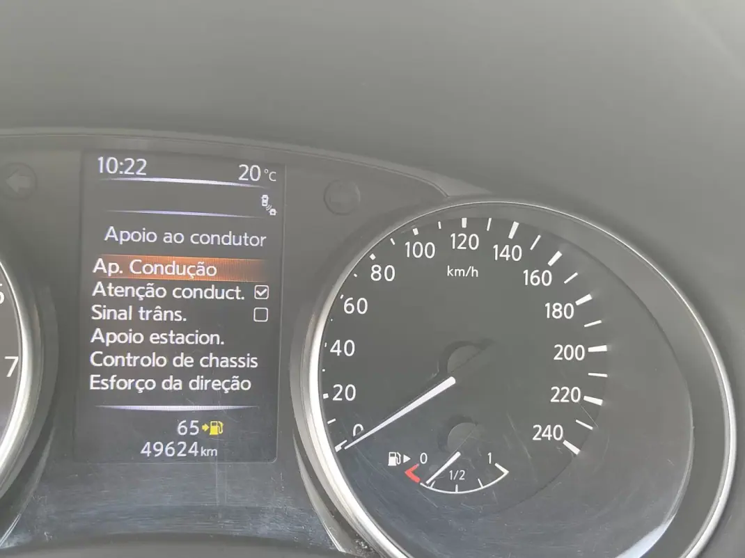 Nissan Qashqai 2018 - 17490 EUR, 49536 km - AUTO.MOTO.pt - 49536km - foto 14 de 22
