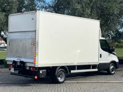 Iveco Daily 2024 - 44900 EUR, 95000 km - foto 6 de 33