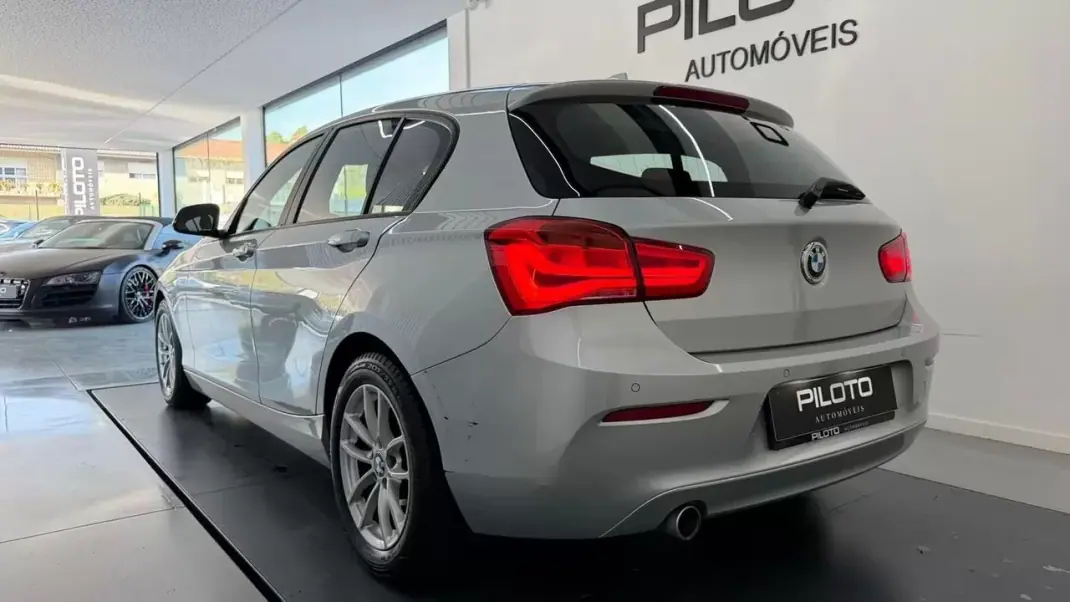 BMW 116 2017 - 12990 EUR, 176327 km - AUTO.MOTO.pt - 176327km - foto 6 de 25