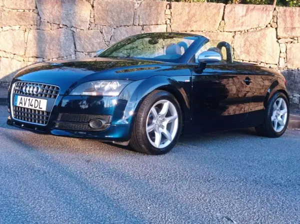 Audi TT Roadster 2007 - 12990 EUR, 208000 km - AUTO.MOTO.pt - 208000km - foto 4 de 22