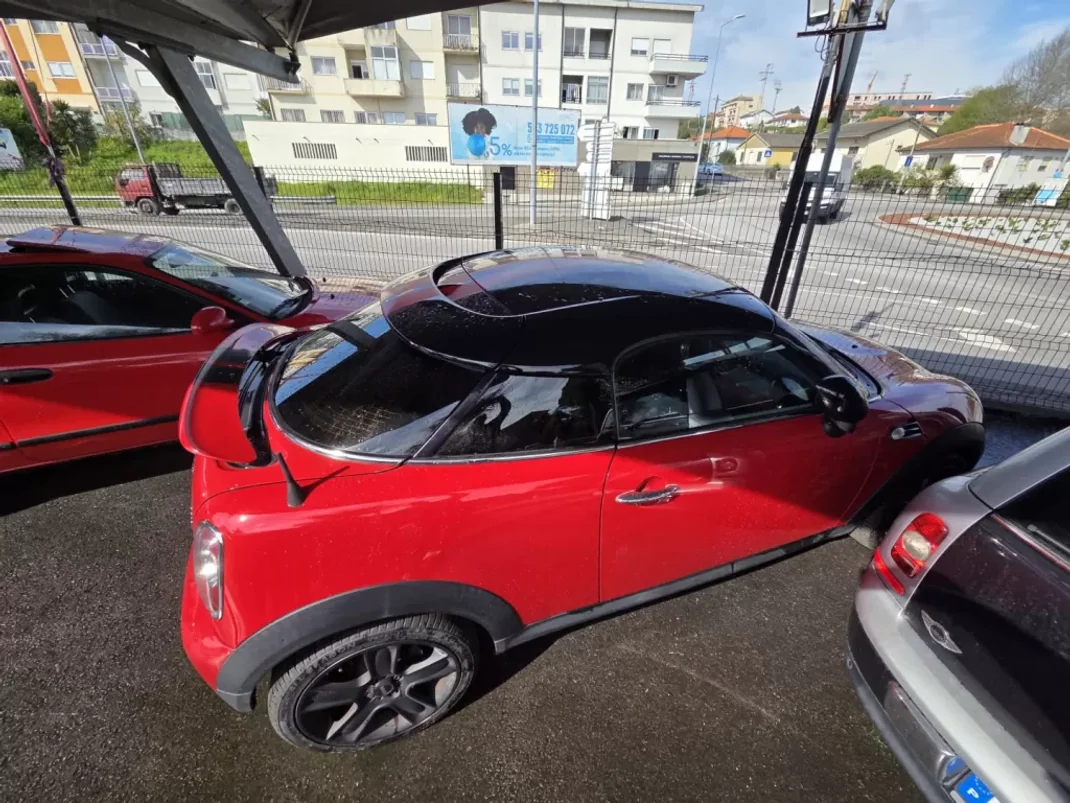 MINI Cooper 2012 - 7800 EUR, 153000 km - AUTO.MOTO.pt - 153000km - foto 5 de 15