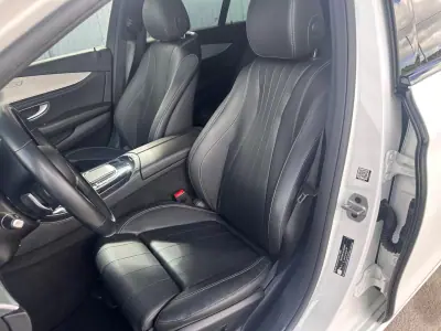 Mercedes-Benz C 300 2024 - 32900 EUR, 127986 km - AUTO.MOTO.pt - 127986km - foto 7 de 24