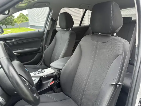 BMW 116 2016 - 12900 EUR, 220000 km - AUTO.MOTO.pt - 220000km - foto 26 de 51