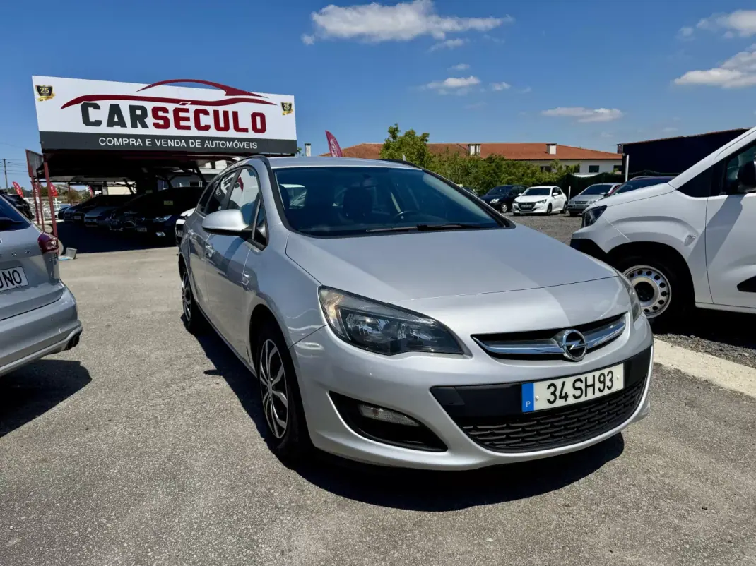Opel Astra 2012 - 8950 EUR, 236176 km - AUTO.MOTO.pt - 236176km - foto 3 de 22