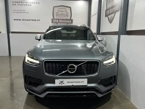 Volvo XC 90 2018 — foto 2 de 60