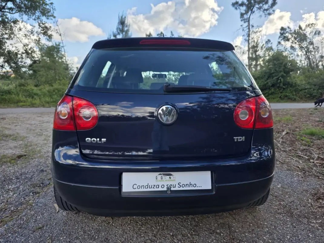 Volkswagen Golf 2007 - 7750 EUR, 296000 km - AUTO.MOTO.pt - 296000km - foto 2 de 13