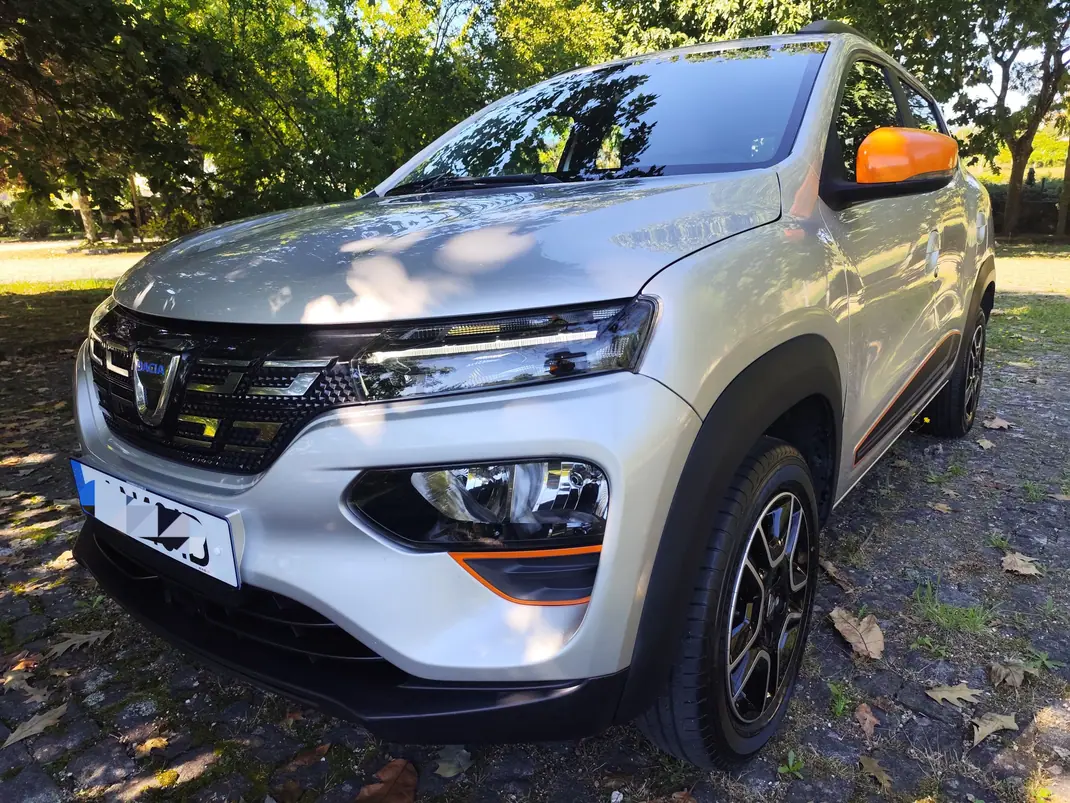 Dacia Spring 2022 - 10490 EUR, 63000 km - 63000km - foto 2 de 10