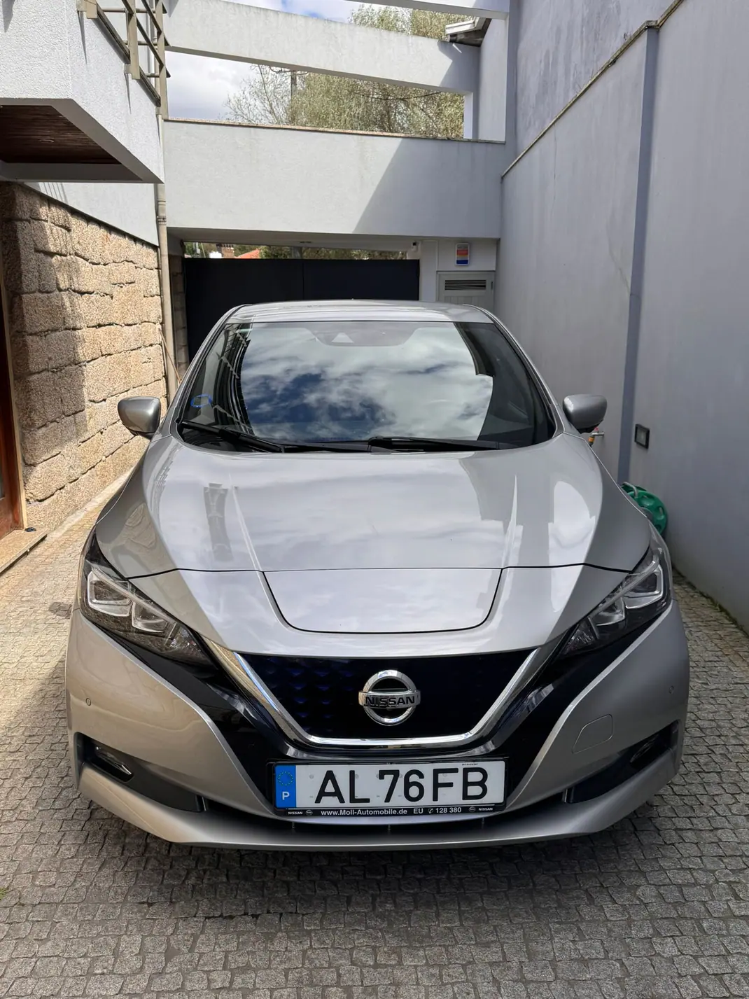 Nissan Leaf 2021 - 11000 EUR, 150000 km - AUTO.MOTO.pt - 150000km - foto 8 de 8