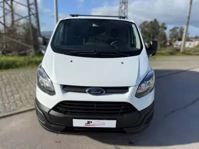 Ford TRANSIT CUSTOM 2.0 L2 H2 2.0 130 CV 2015 - 16500 EUR, 117500 km - AUTO.MOTO.pt - 117500km - foto 2 de 16