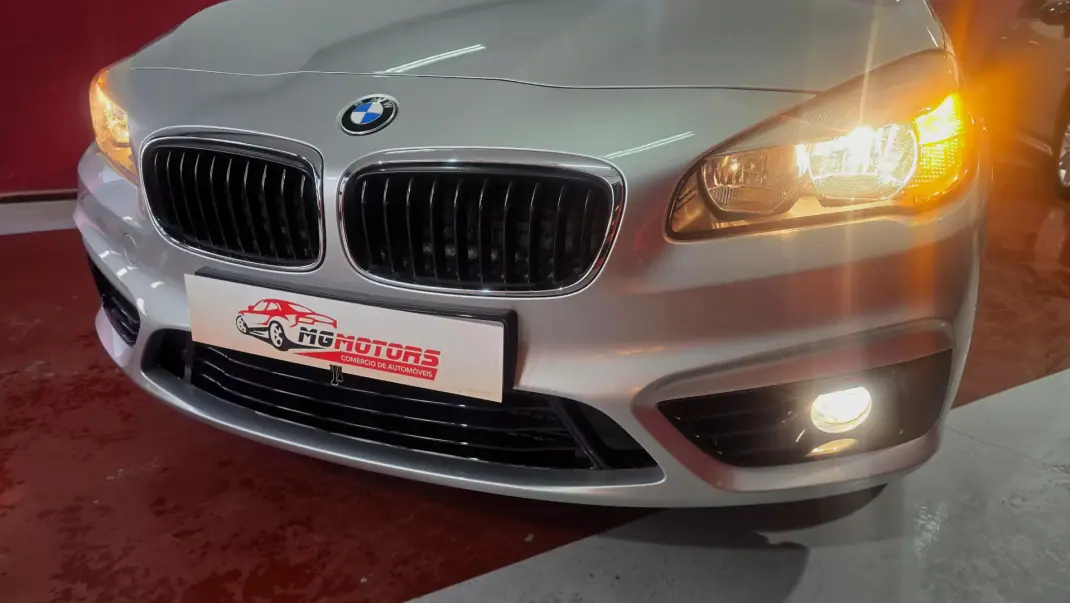 BMW 216 Active Tourer 2016 - 14890 EUR, 92637 km - AUTO.MOTO.pt - 92637km - foto 11 de 55