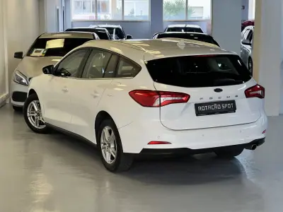 Ford Focus SW 2020 - 12990 EUR, 170000 km - AUTO.MOTO.pt - 170000km - foto 5 de 38