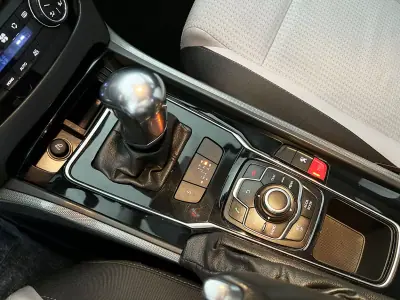 Peugeot 508 SW 2013 - 8900 EUR, 217279 km - AUTO.MOTO.pt - 217279km - foto 14 de 23