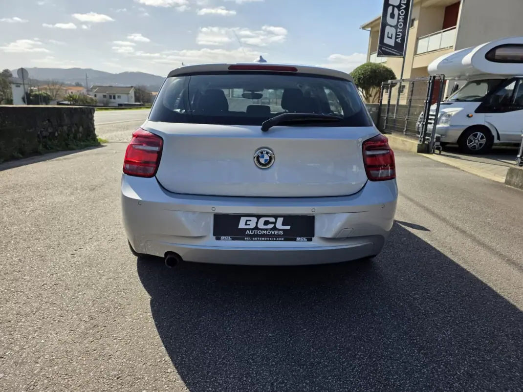 BMW 116 2014 - 10990 EUR, 204000 km - AUTO.MOTO.pt - 204000km - foto 8 de 29