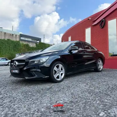 Mercedes-Benz CLA 180 2015 - 17500 EUR, 184000 km - AUTO.MOTO.pt - 184000km - foto 18 de 22