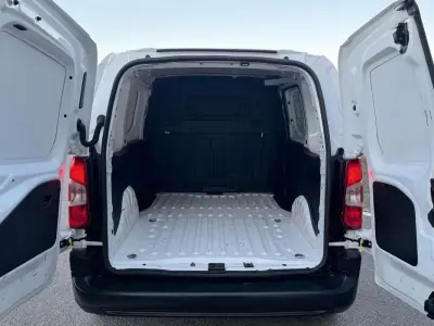 Opel COMBO 2022 — photo 5 of 19