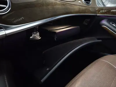 Mercedes-Benz S 500 2015 - 49950 EUR, 179351 km - AUTO.MOTO.pt - 179351km - foto 55 de 56