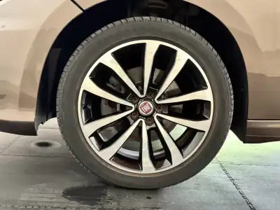 Fiat Tipo Station Wagon 2018 - 12900 EUR, 92385 km - AUTO.MOTO.pt - 92385km - foto 8 de 25