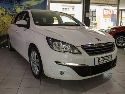 Peugeot 308 SW 2016 - 8900 EUR, 350824 km - AUTO.MOTO.pt - 350824km - foto 2 de 16
