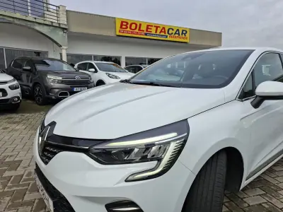 Renault Clio 2021 - 17000 EUR, 58800 km - AUTO.MOTO.pt - 58800km - foto 11 de 24
