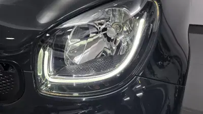 Smart ForTwo Coupé 2018 - 14990 EUR, 72000 km - AUTO.MOTO.pt - 72000km - foto 23 de 37
