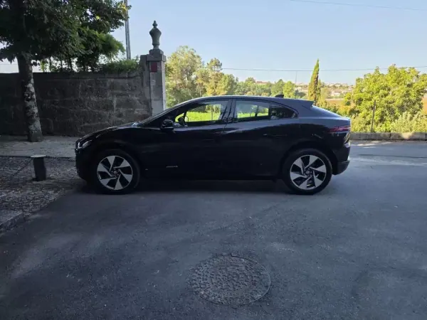 Jaguar I-Pace 2020 - 24499 EUR, 128765 km - AUTO.MOTO.pt - 128765km - foto 13 de 41