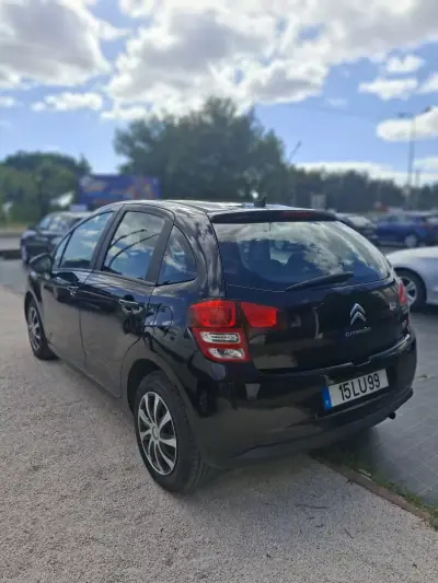 Citroën C3 2011 - 7400 EUR, 130001 km - AUTO.MOTO.pt - 130001km - foto 5 de 8