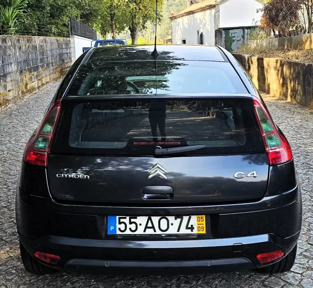 Citroën C4 2005 - 4999 EUR, 109000 km - 109000km - foto 13 de 15