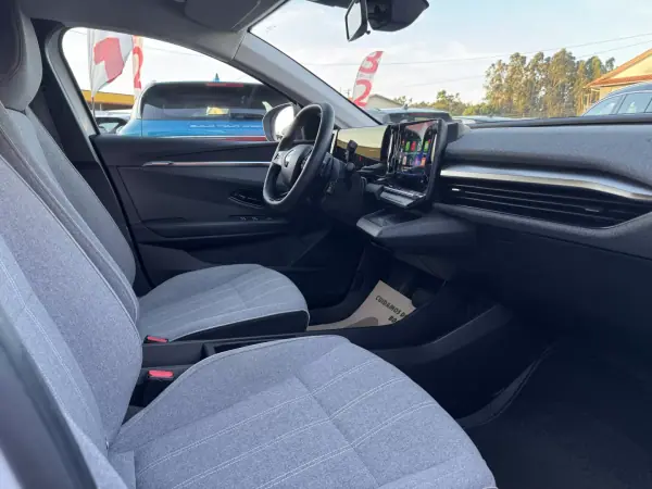 Renault Mégane E-Tech 2022 - 22500 EUR, 96000 km - AUTO.MOTO.pt - 96000km - foto 17 de 44