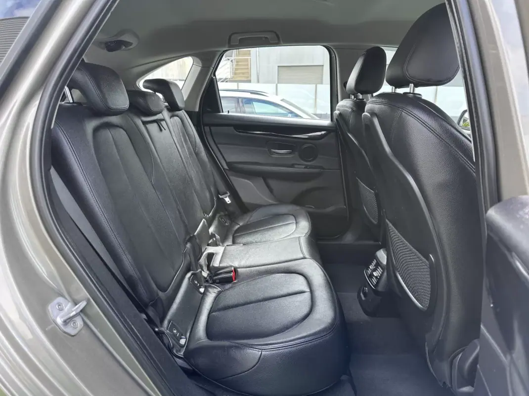 BMW 218 Active Tourer 2014 - 13900 EUR, 150000 km - AUTO.MOTO.pt - 150000km - foto 60 de 64