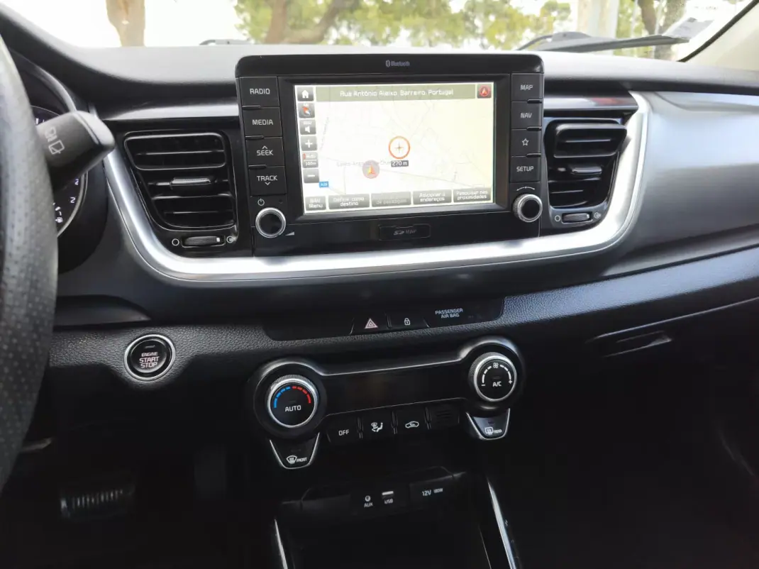 Kia Stonic 2019 - 15900 EUR, 32000 km - AUTO.MOTO.pt - 32000km - foto 15 de 15