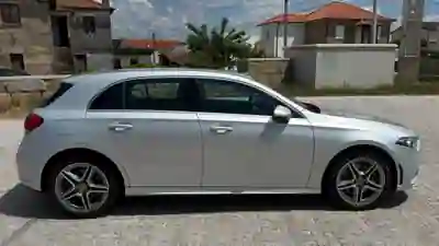 Mercedes-Benz A 250 2022 - 27450 EUR, 127000 km - AUTO.MOTO.pt - 127000km - foto 3 de 11