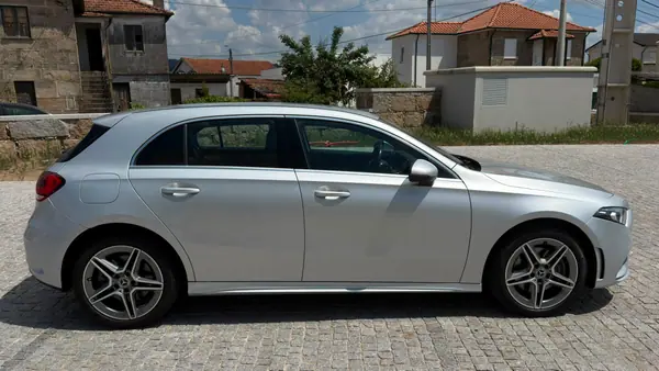 Mercedes-Benz A 250 2022 - 27450 EUR, 127000 km - AUTO.MOTO.pt - 127000km - foto 3 de 11