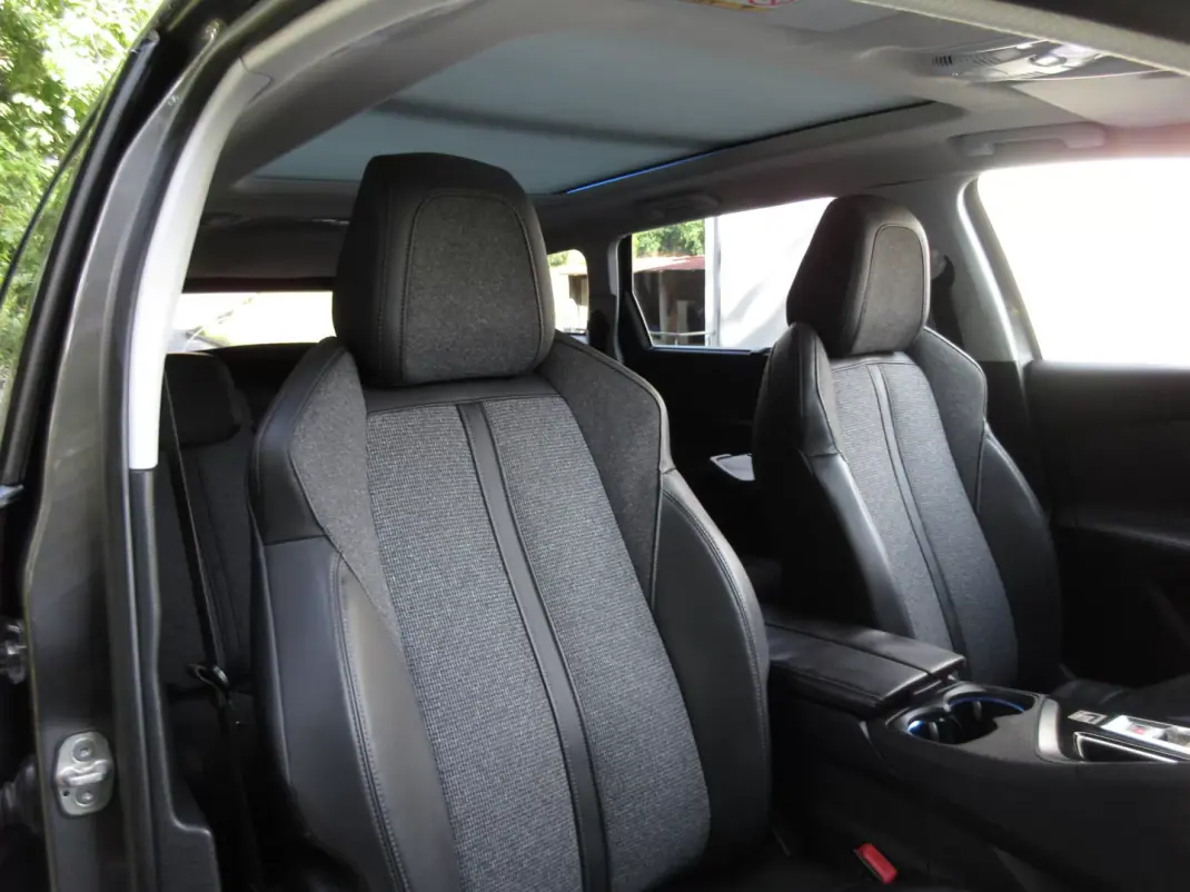 Peugeot 5008 2017 - 20490 EUR, 161000 km - AUTO.MOTO.pt - 161000km - foto 39 de 57
