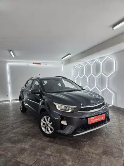 Kia Stonic 2019 - 12500 EUR, 117953 km - AUTO.MOTO.pt - 117953km - foto 2 de 23