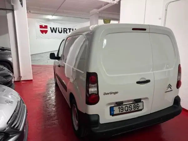 Citroën Berlingo 2015 - 7900 EUR, 221000 km - AUTO.MOTO.pt - 221000km - foto 6 de 29