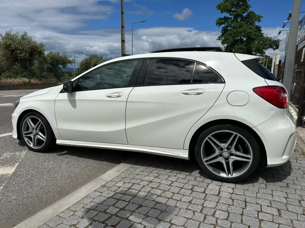 Mercedes-Benz A 180 2015 - 18900 EUR, 111327 km - AUTO.MOTO.pt - 111327km - foto 3 de 29