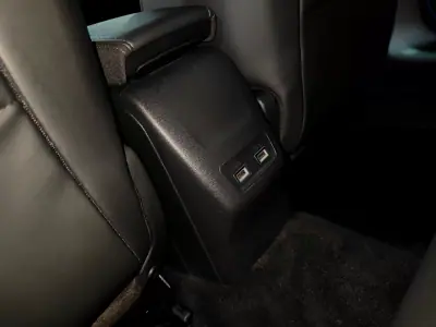 Peugeot 208 2019 - 14500 EUR, 90000 km - AUTO.MOTO.pt - 90000km - foto 37 de 60