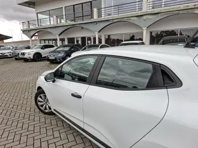 Renault Clio 2020 - 13250 EUR, 54500 km - AUTO.MOTO.pt - 54500km - foto 10 de 25
