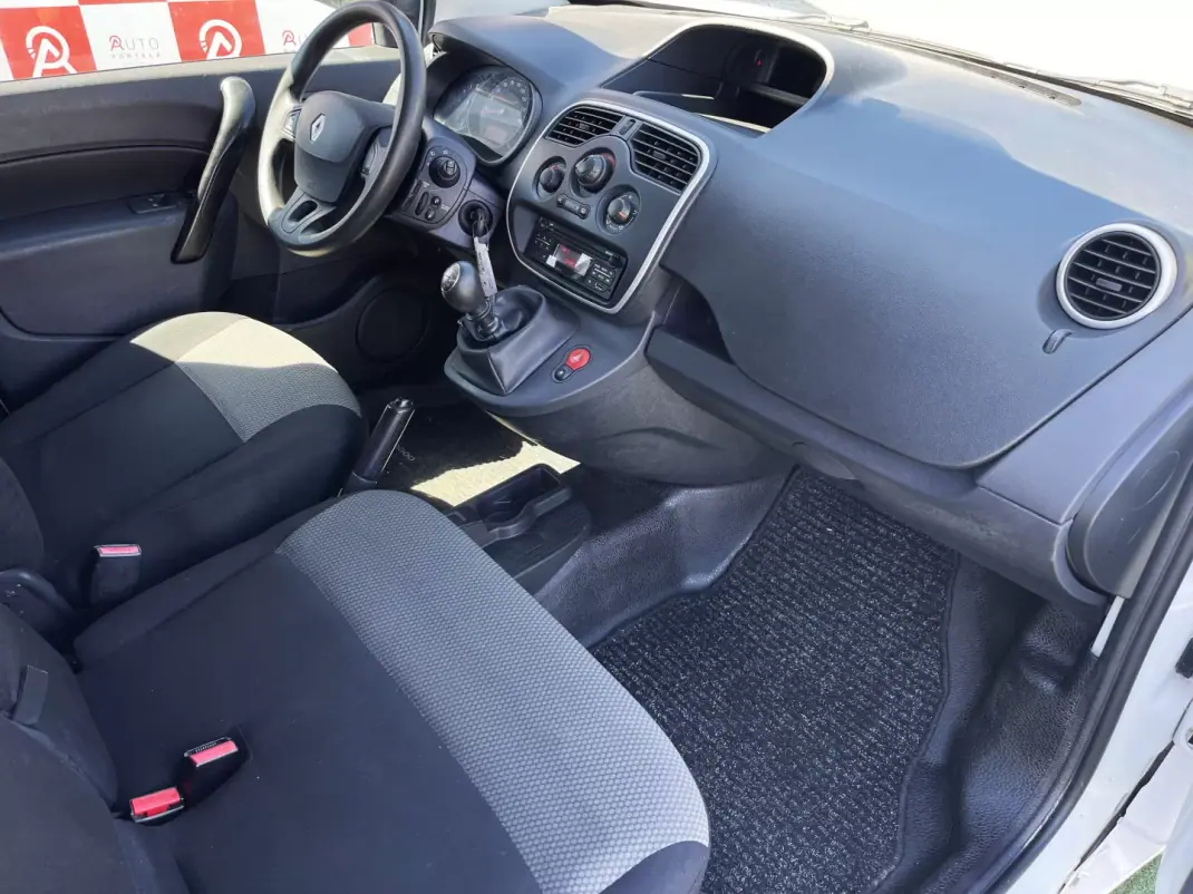 Renault 2021 - 14990 EUR, 90915 km - AUTO.MOTO.pt - 90915km - foto 10 de 17