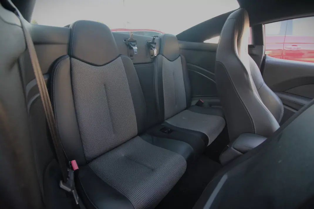 Peugeot RCZ 2012 - 12990 EUR, 189000 km - AUTO.MOTO.pt - 189000km - foto 21 de 25