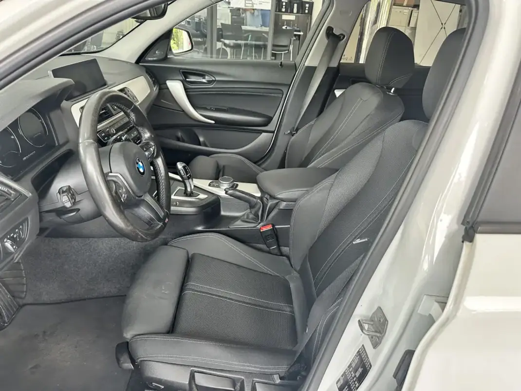 BMW 120 2018 - 18990 EUR, 240164 km - 240164km - foto 9 de 29