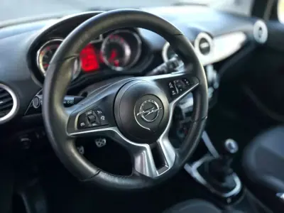 Opel Adam 2019 - 11900 EUR, 38000 km - AUTO.MOTO.pt - 38000km - foto 15 de 36