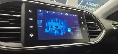 Peugeot 308 SW 2016 - 9490 EUR, 123000 km - AUTO.MOTO.pt - 123000km - foto 19 de 27